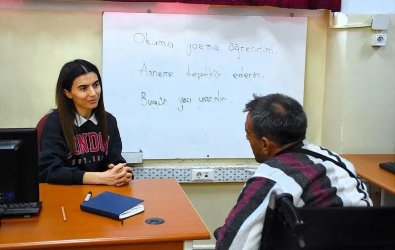 Engelli Cumali'nin Okuma Hayali Gerçekleşti